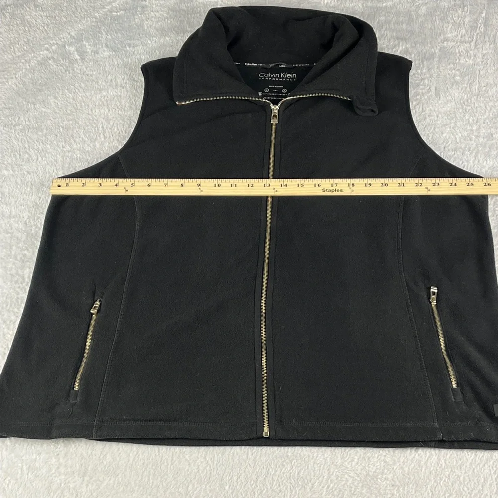 Calvin Klein Women's Performance Fleece Size 3X Black Zip-Up Vest with Pockets